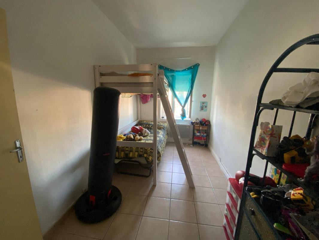 Immeuble - Local commercial + 4 appartements