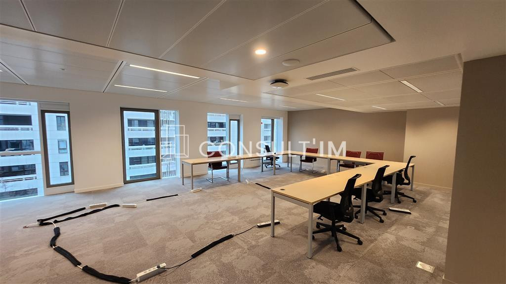 A louer des bureaux lumineux de 594 m²