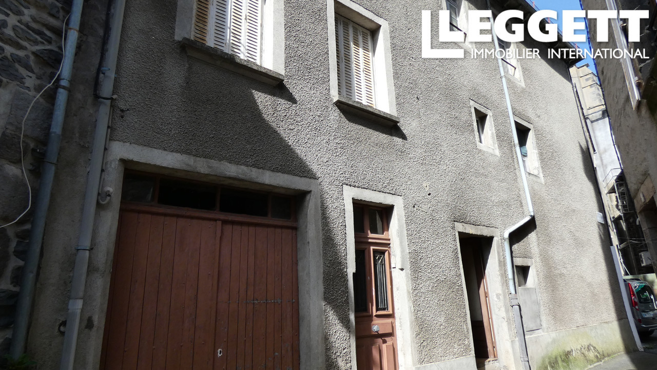 Ancien commerce avec deux étages pour projet d'habitation, de location et d'investissement