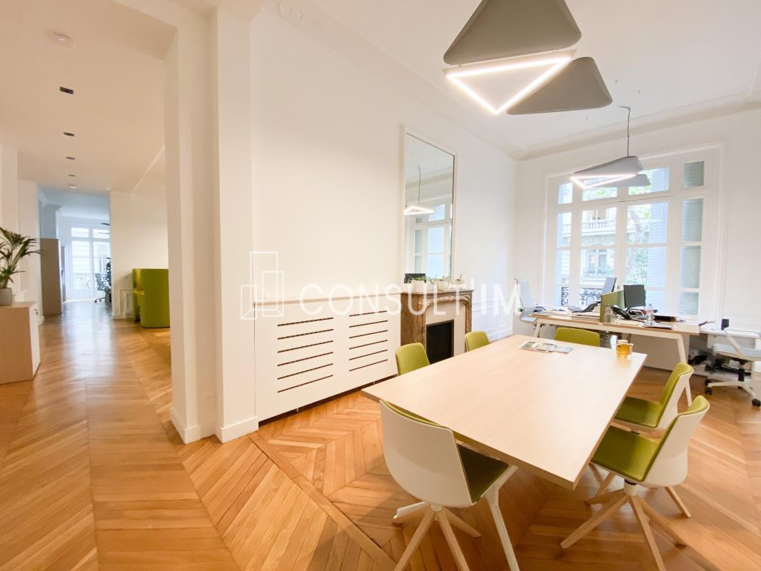 A VENDRE BUREAUX PLACE VICTOR HUGO