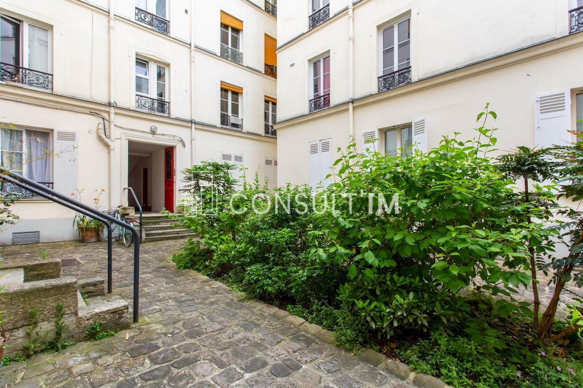 A louer local commercial en souplex quartier Batignolles