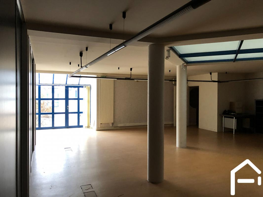 Bureaux à 100 Mètres du Palais de Justice - Perigueux 300 m2