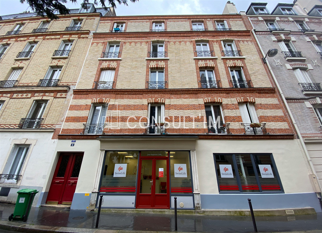 Bureau à louer avec vitrine - Cité Moynet