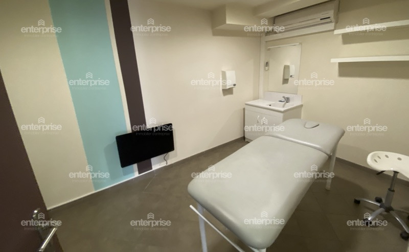 BUREAUX / LOCAL COMMERCIAL - 350M2 - LE PLESSIS-BELLEVILLE