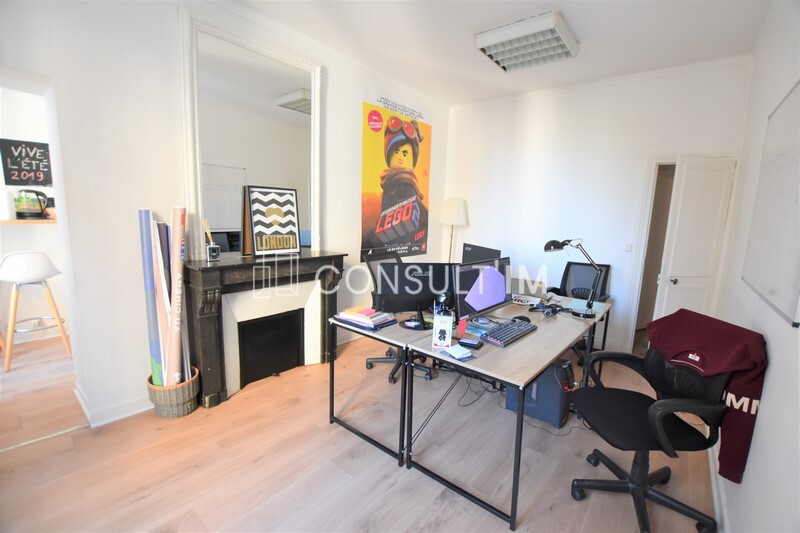 A proximité des Grands Boulevards, Bureaux équipés - Prestations de service
