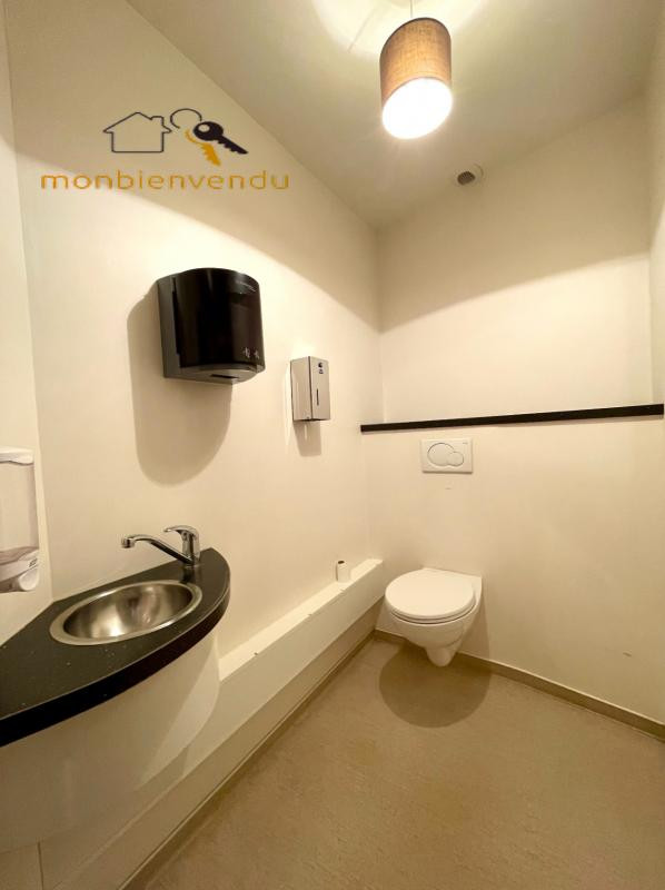 Locaux de 71m2 dans immeuble de standing