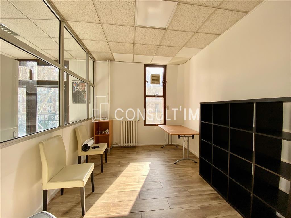 Porte de Champerret, à louer bureaux entièrement rénovés
