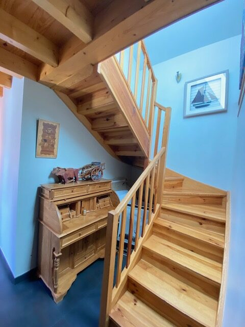 PLEIN CENTRE VILLE DE ROANNE 42300 A VENDRE MAGNIFIQUE LOFT AVEC PISCINE