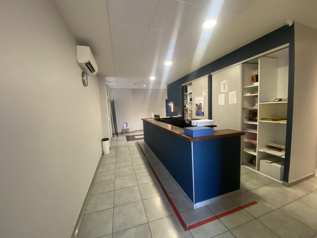 INVESTISSEMENT: Cabinet médical avec Parking/ vendu loué