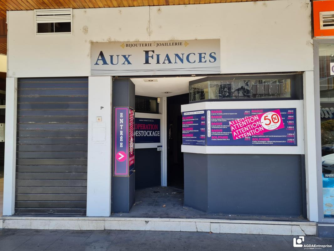 Location - Local commercial - 51,47 m² - 13 800 €/an HC HT -
