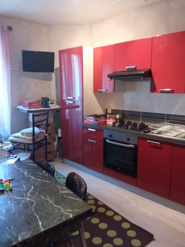 Ensemble immobilier R+2 de 272m2 à Laval-de-Cère