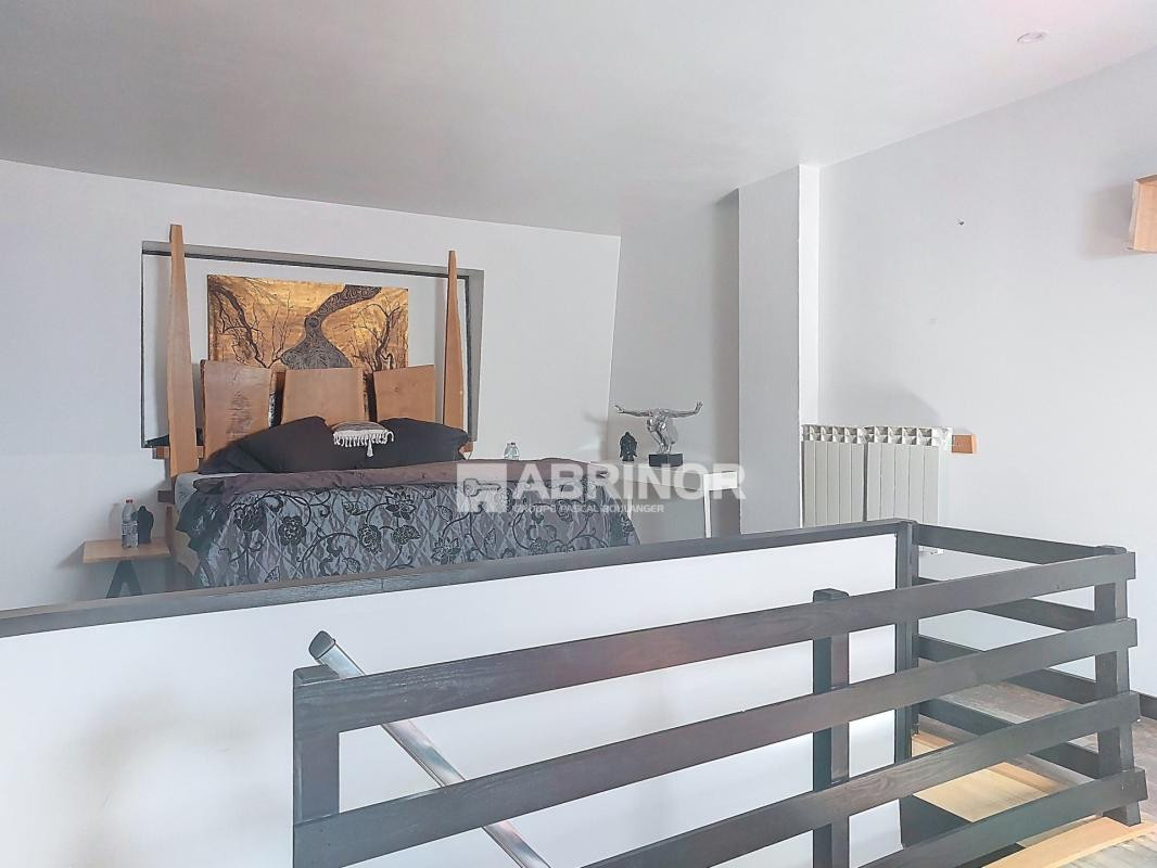 LOCAL COMMERCIAL de 384m² sur une parcelle de 2700m²