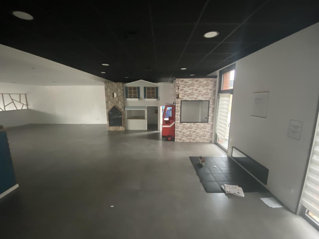A LOUER - BUREAUX - 166M2 - PÉRENCHIES CENTRE VILLE