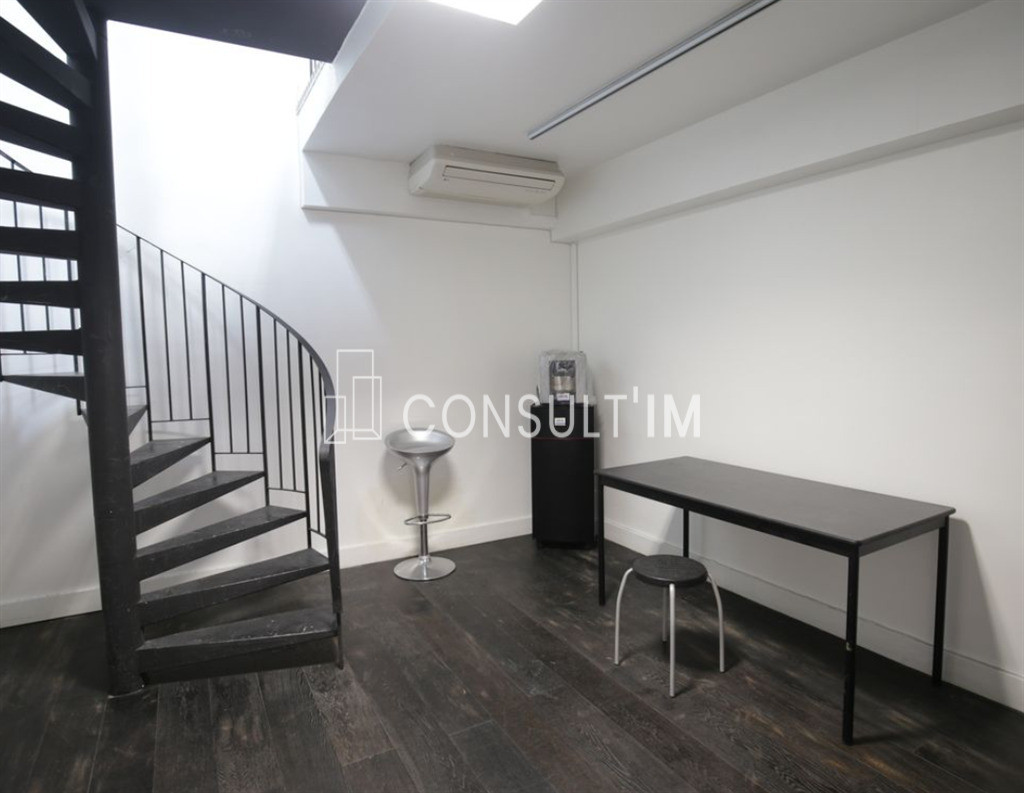 Boutique de 85 m² dans le 2ème au cœur de la silicone sentier, Rue de Tracy
