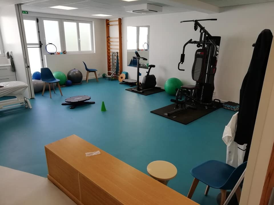 Bureau pour médecin dans une maison de santé avec 5 généralistes