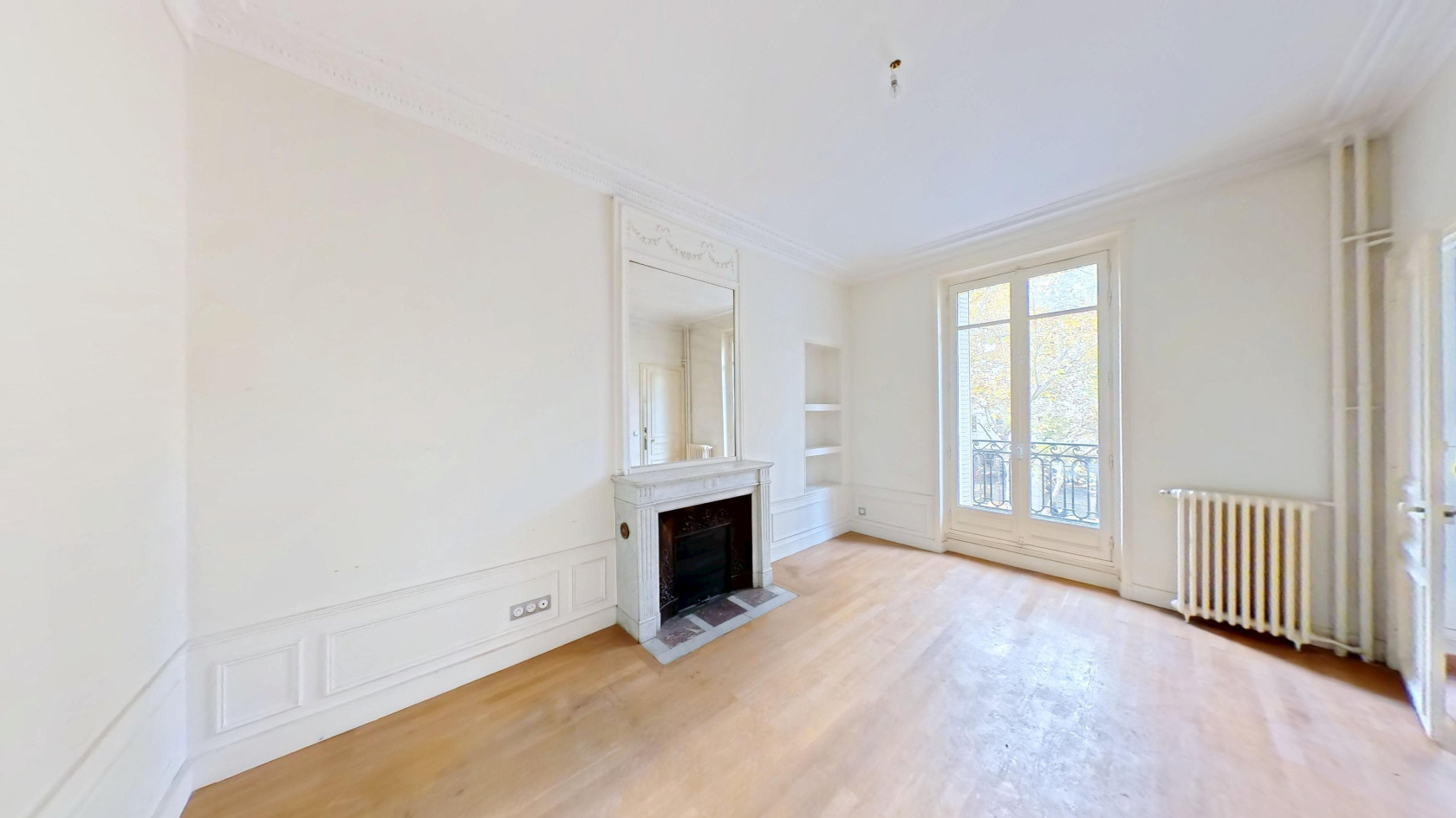 Appartement – Paris 12ᵉ - Boulevard Diderot - 2ème étage (idéal cabinet médical)