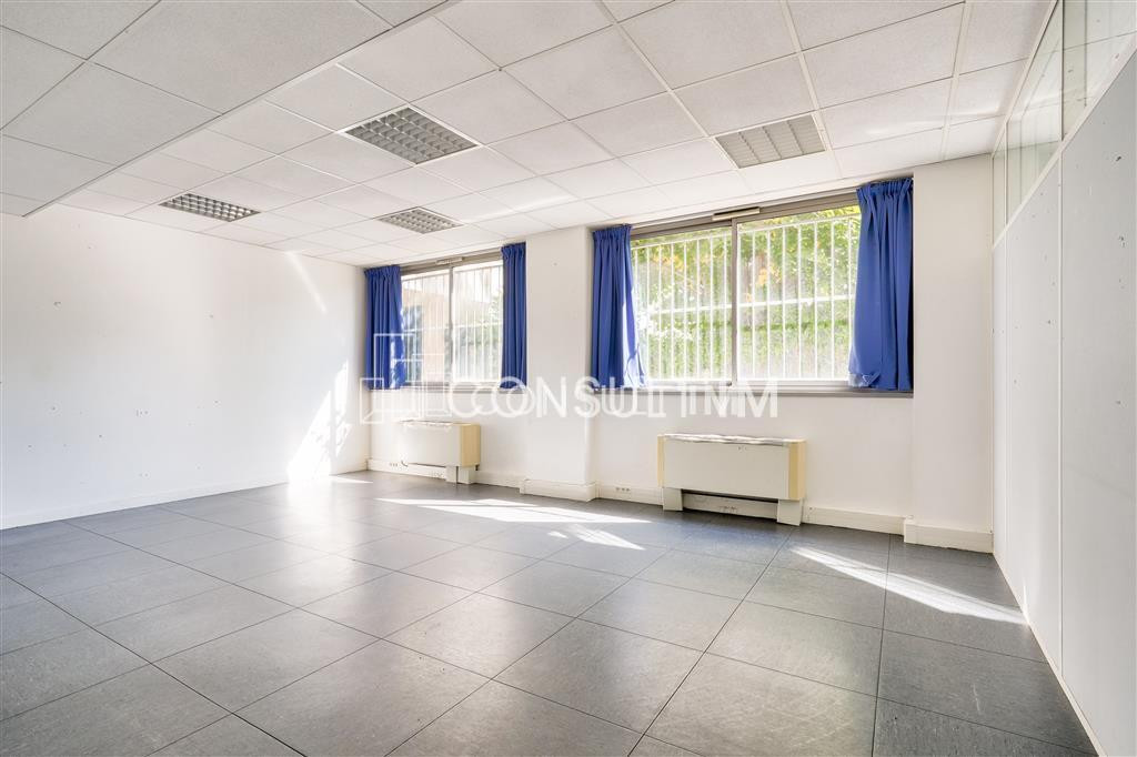 A proximité de Boulogne Jean Jaurès, à louer, bureaux de 245m²