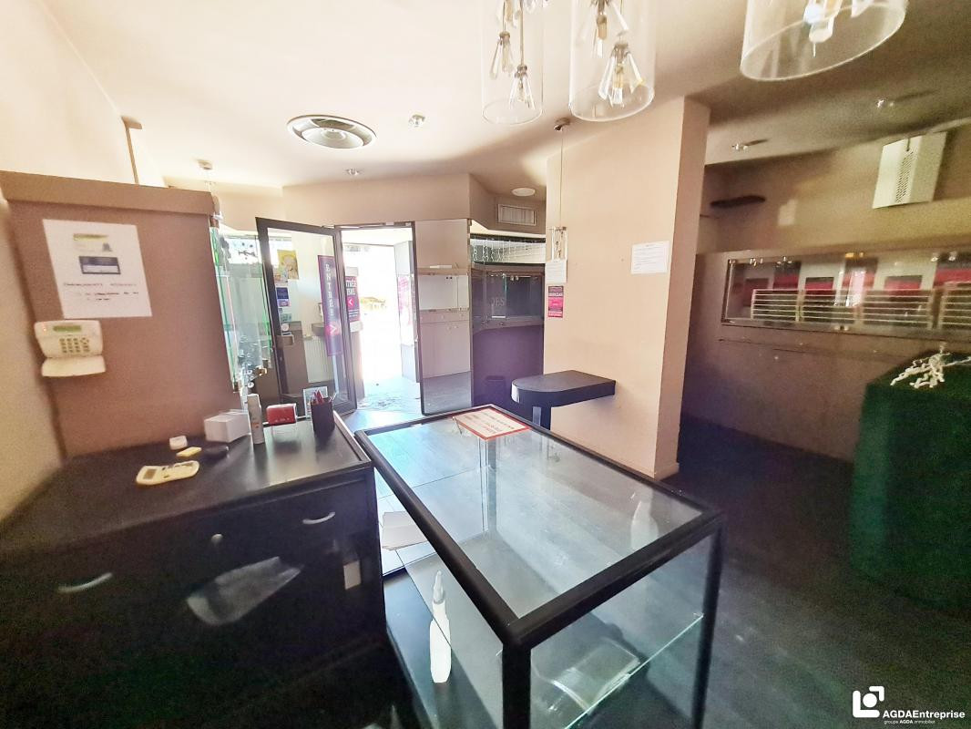 Location - Local commercial - 51,47 m² - 13 800 €/an HC HT -