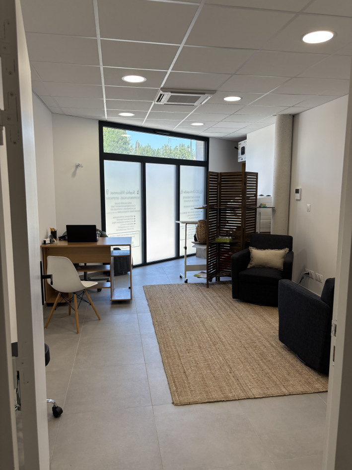 Cabinet neuf médical / paramédical de 37 m² – Rognonas