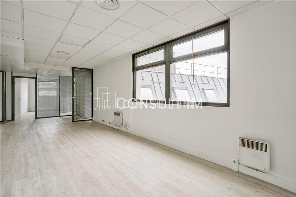 Au pied du métro Billancourt, ligne 9 , Bureaux à louer de 299m²