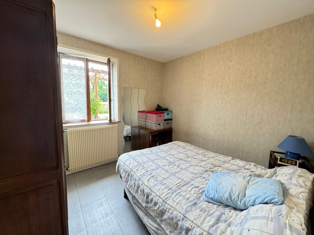 Immeuble de rapport 124m2 avec 2 appartements, GARAGE et CAVE