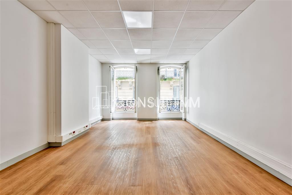 A louer bureaux rénové au coeur du QCA