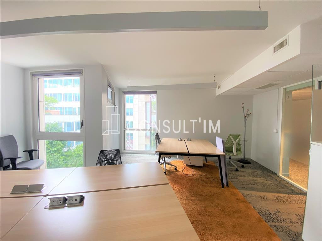 Immeuble indépendant avec espace extérieurs !