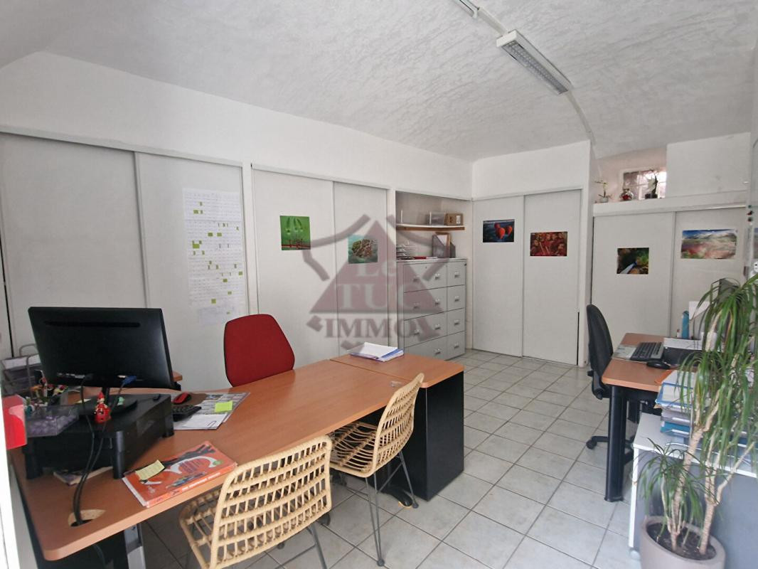 IMMEUBLE AVEC RENTABILITÉ LOCATIVE AVEC 8 APPARTEMENTS MINIMUM