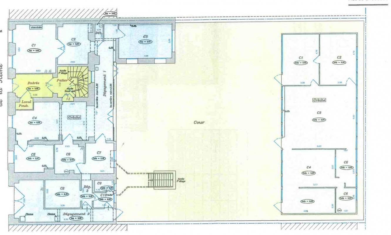 Au pied de la gare de Versailles Rive Droite, des bureaux de 351 m² divisibles à partir de 112 m²
