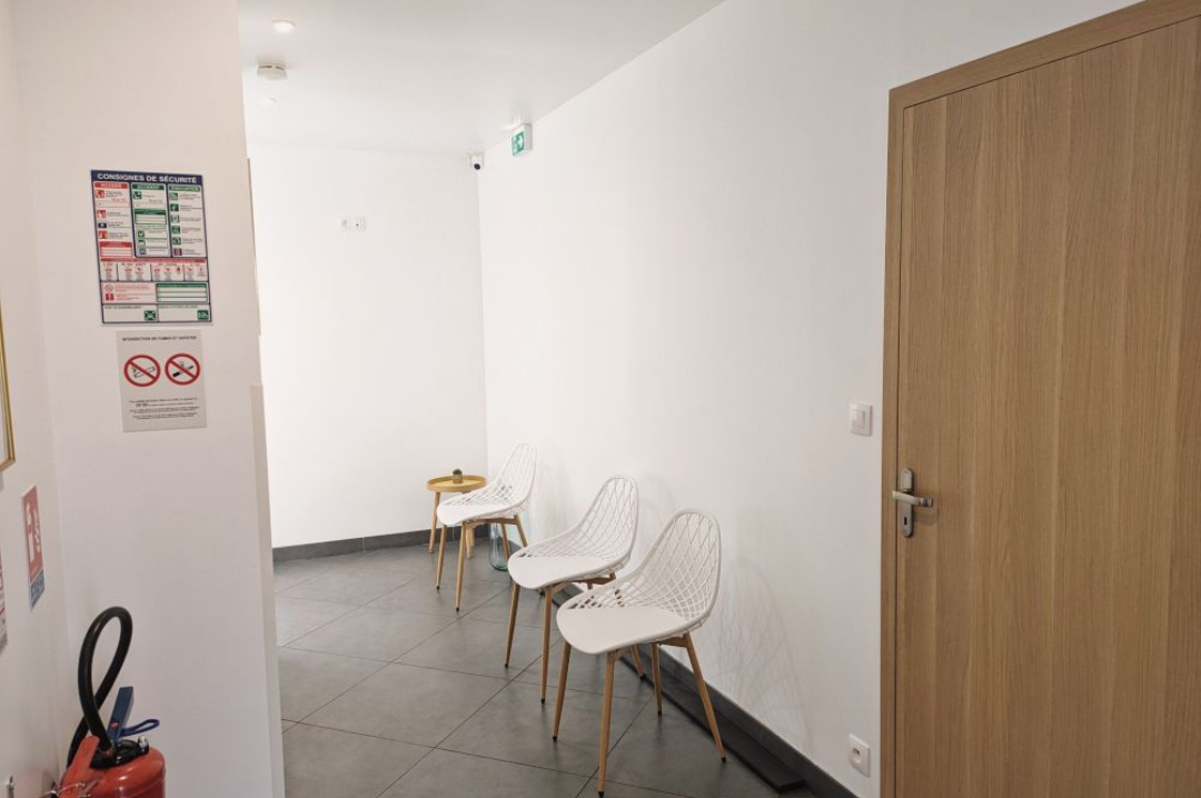 Location / colocation / partage local cabinet bureau 12m2