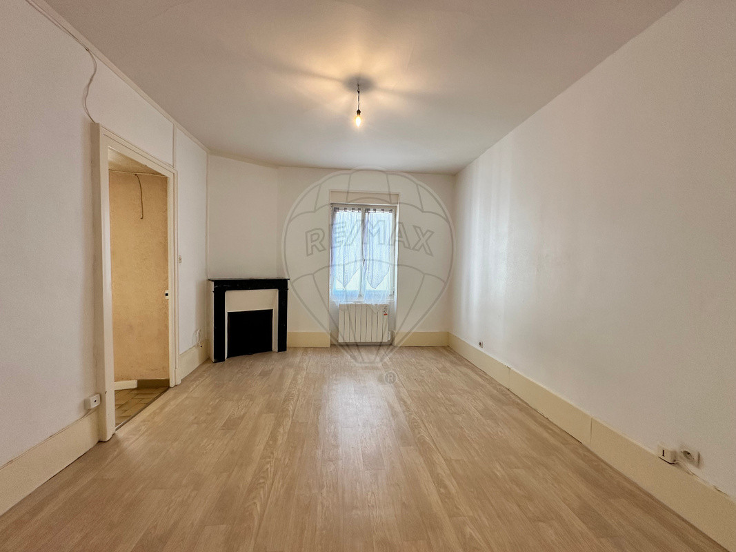 Immeuble 7 chambre(s) à vendre