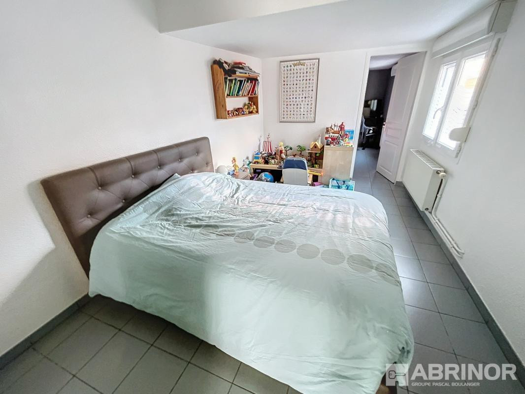 IMMEUBLE DE RAPPORT COMPRENANT 3 APPARTEMENTS