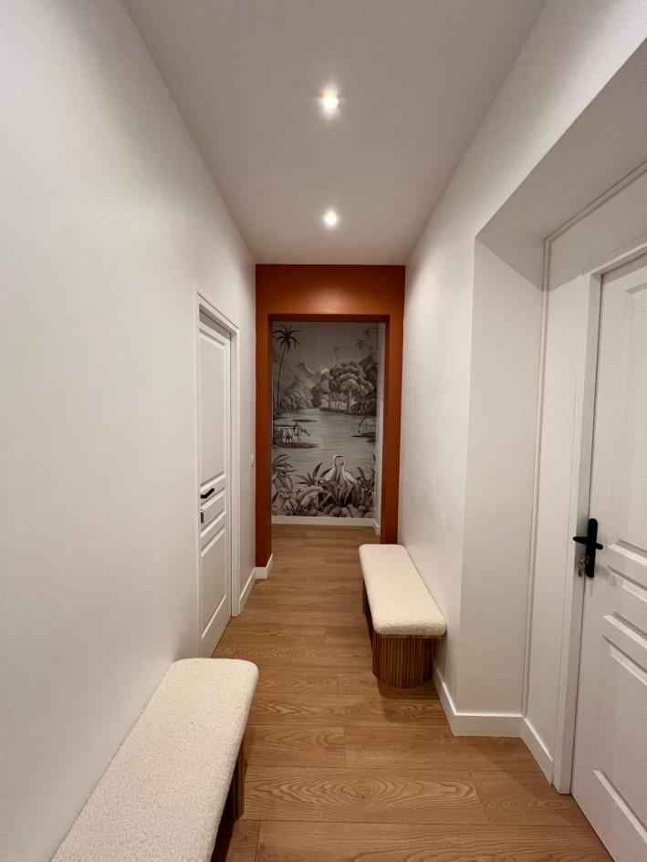 PARIS 16ème (Victor-Hugo) : salle de17m2 à louer dans un cabinet pluridisciplinaire pour professionnels de santé