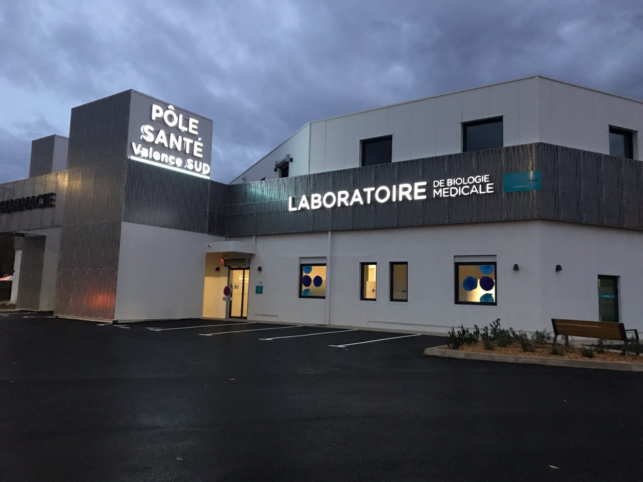 Local au sein du grand pôle santé Valence Sud