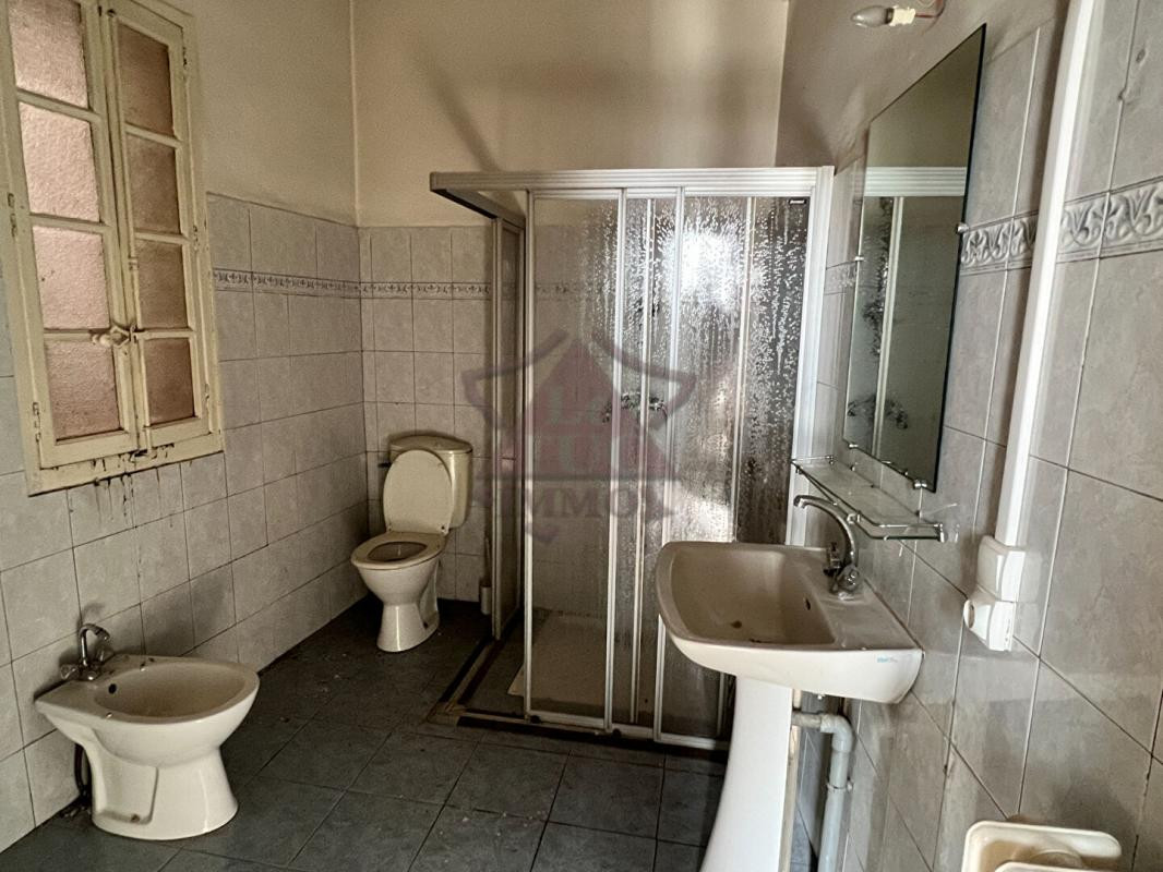 IMMEUBLE EXCEPTIONNEL AVEC TRAVAUX DE RENOVATION