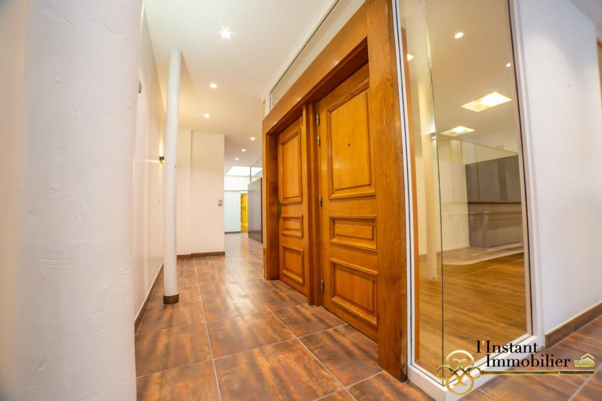 Bureaux avec prestation intérieurs luxueux