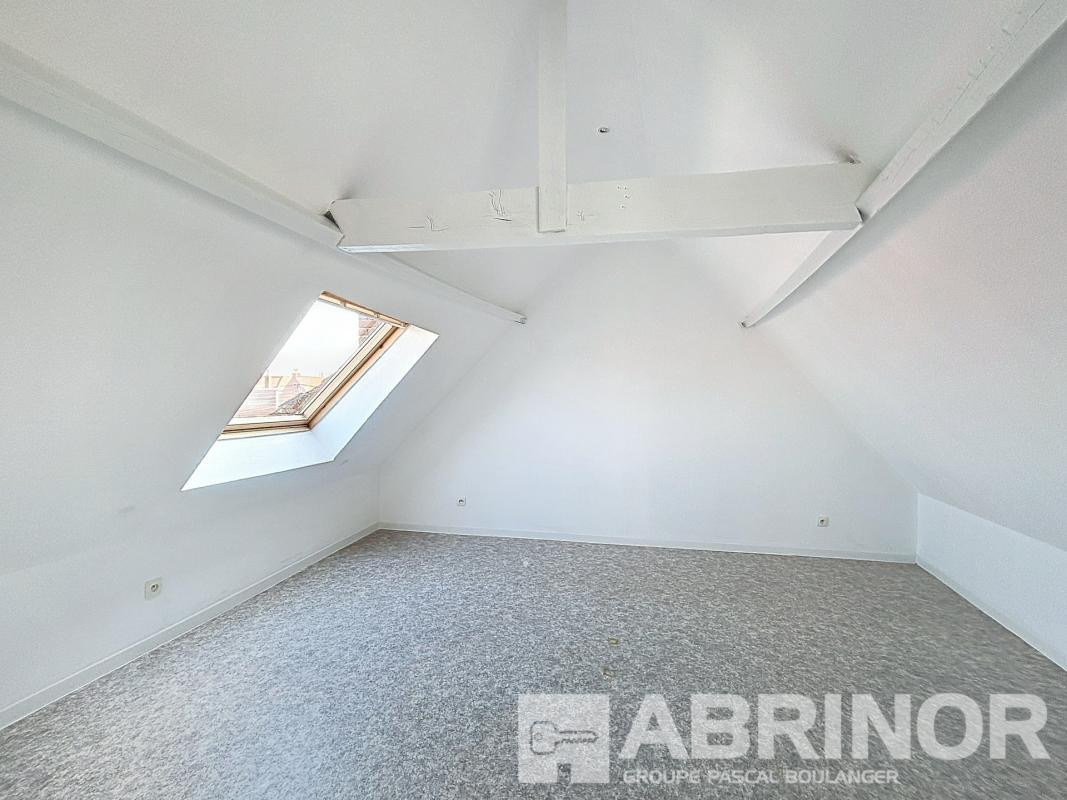 IMMEUBLE DE RAPPORT COMPRENANT 3 APPARTEMENTS
