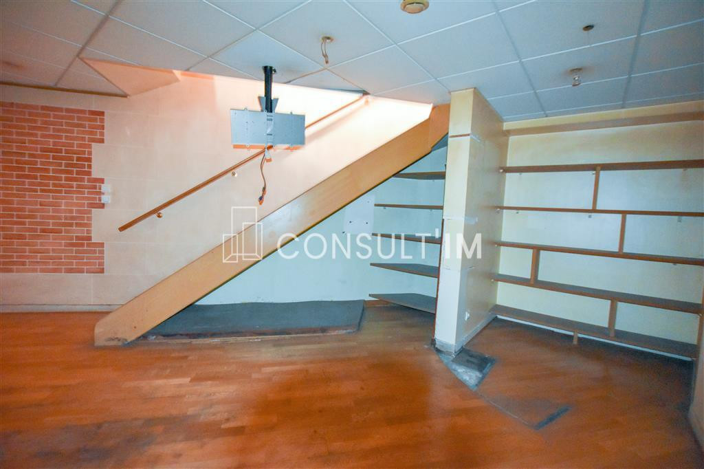 Porte de Saint Ouen Boutique 74 m²