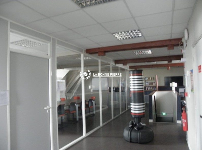 A vendre immeuble professionnel Cambrai 8,59% net