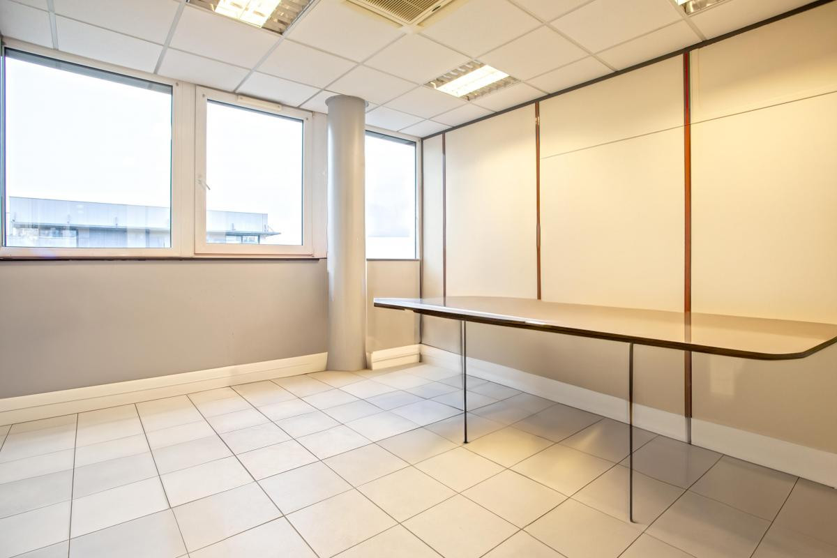 Vente - Bureau - 117,56 m² - 368 500 € - SEYNOD