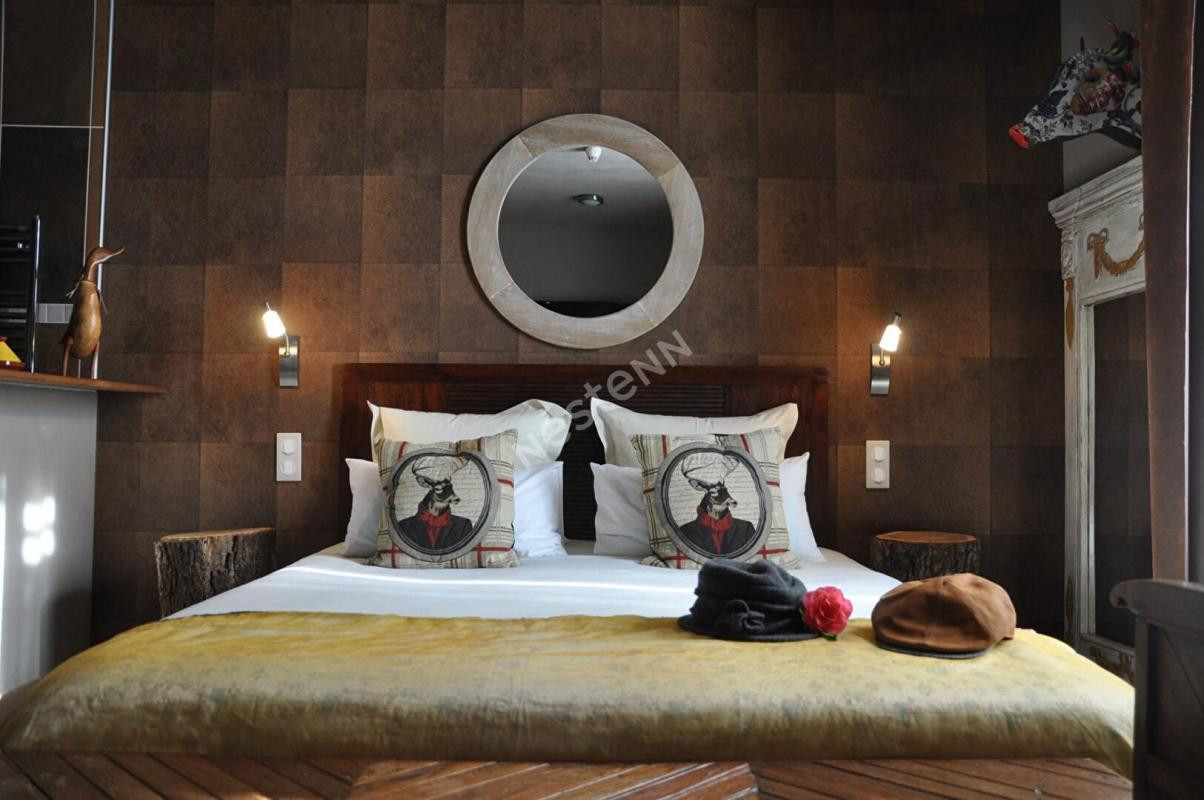 41. Murs d'Hôtel/Restaurant Nouan le Fuzelier