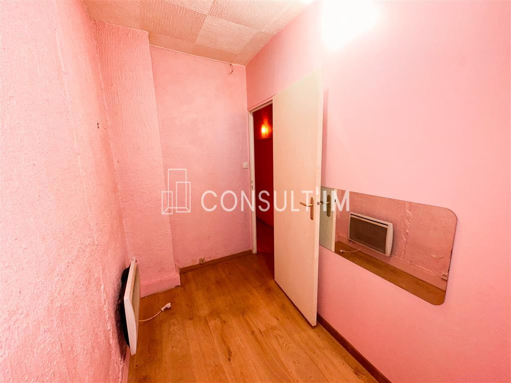 Boutique en location pure 9ème arrondissement