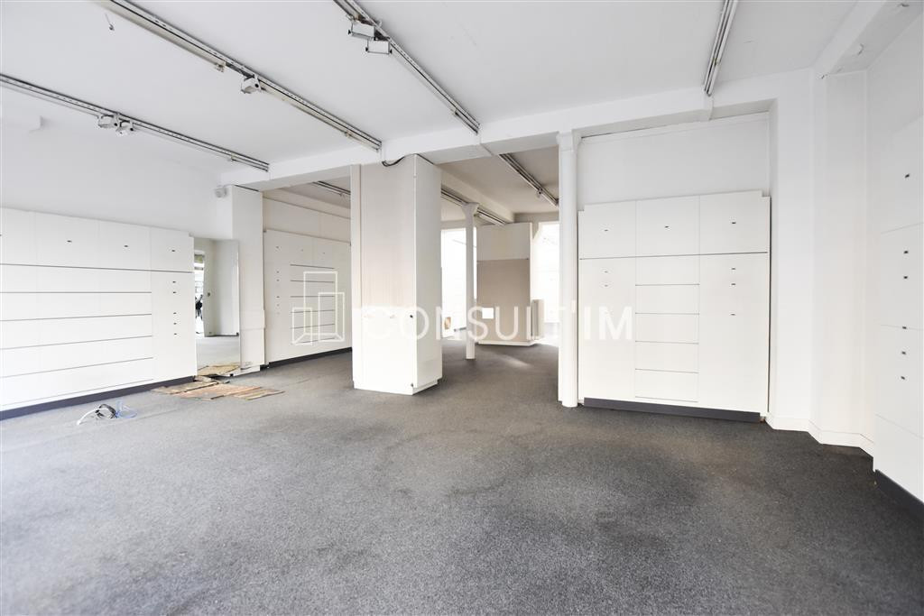 Bureaux avec un beau linéaire à louer
