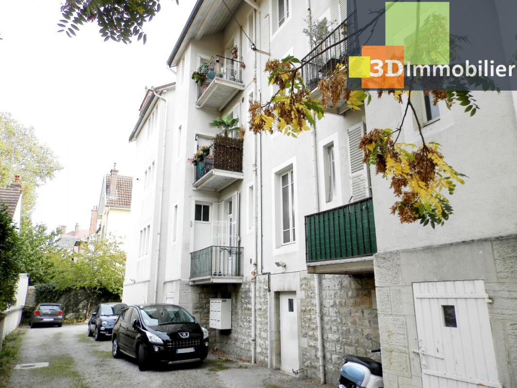 LONS-LE-SAUNIER (39), SPECIAL INVESTISSEURS : IMMEUBLE 9 logements LOUÉS + 4 garages