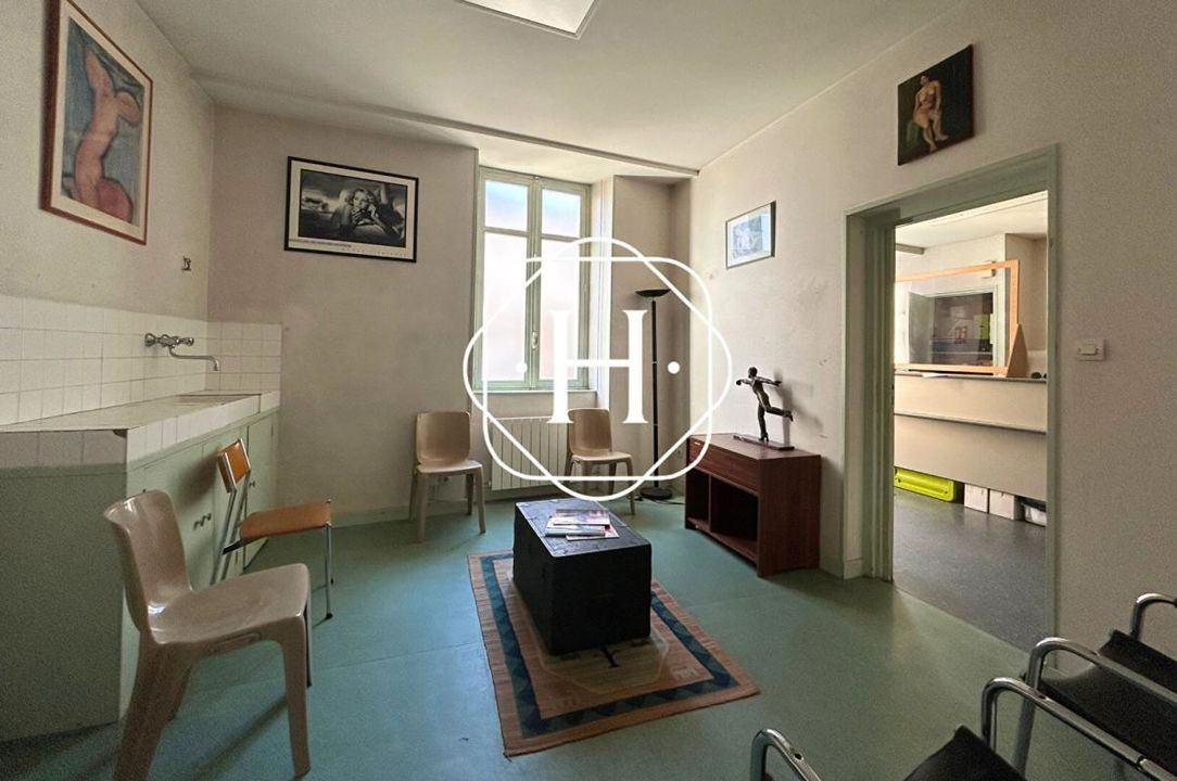 Murs commerciaux / Local professionnel - 94.26m² - Villars Les