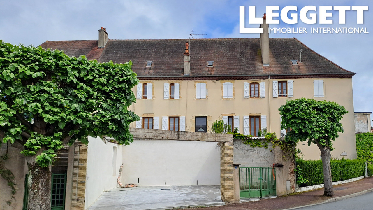 Immeuble avec 4 appartements. Les Capucines