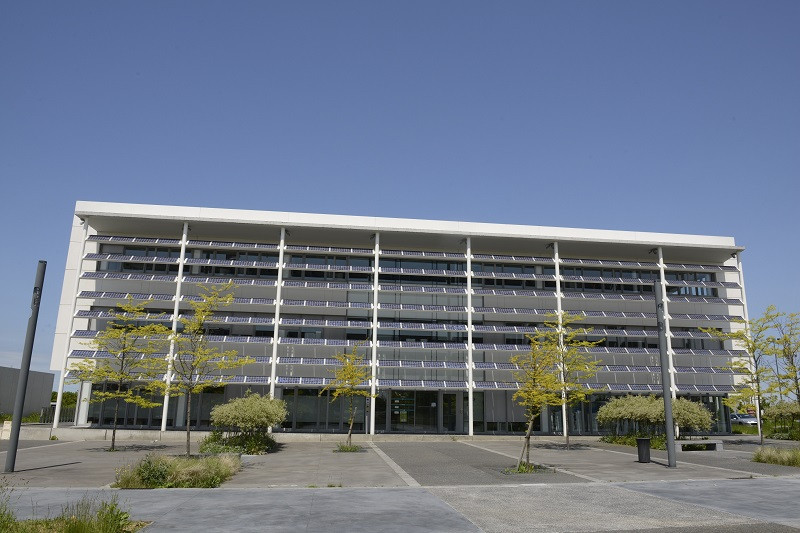 Au coeur du Campus Effiscience à Colombelles, 236 m² de bureaux à louer