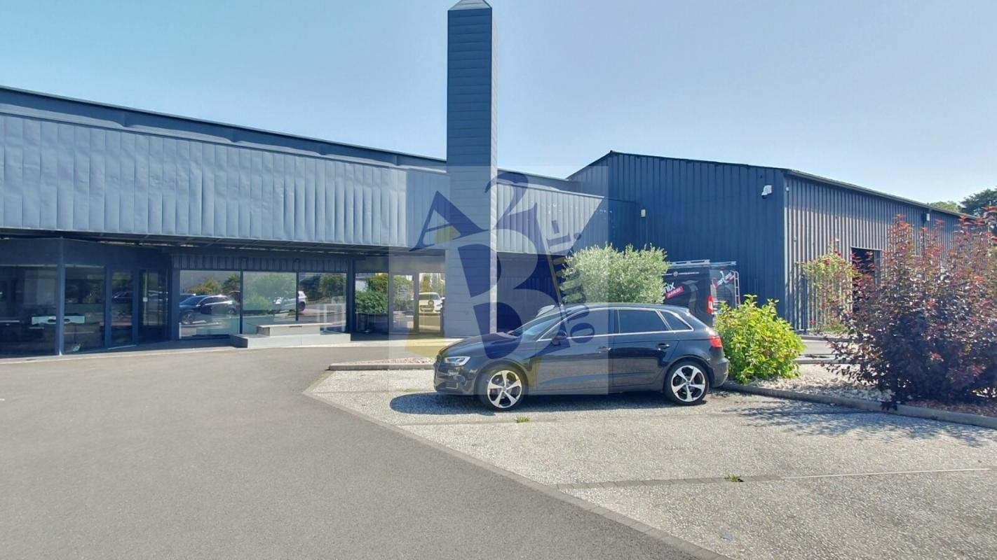 Angoulême, ensemble immobilier à usage professionnel 2000m²