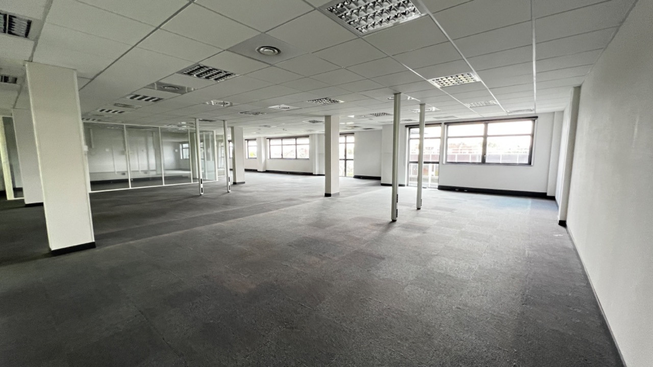 Immeuble avec bureaux divisibles