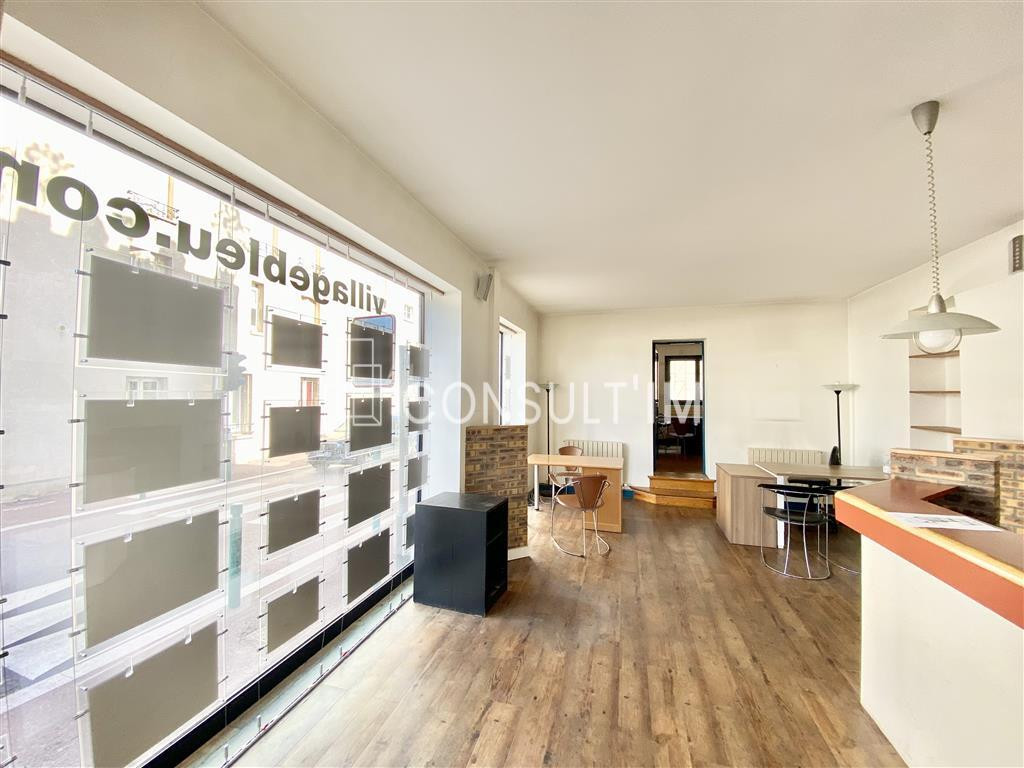 Belle boutique d'angle en location pure